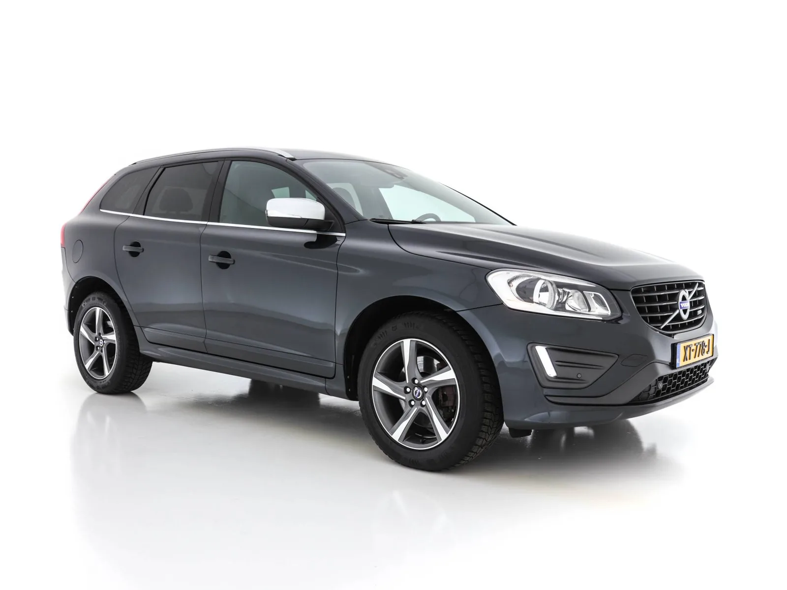 Volvo XC60 (2015) — foto 1