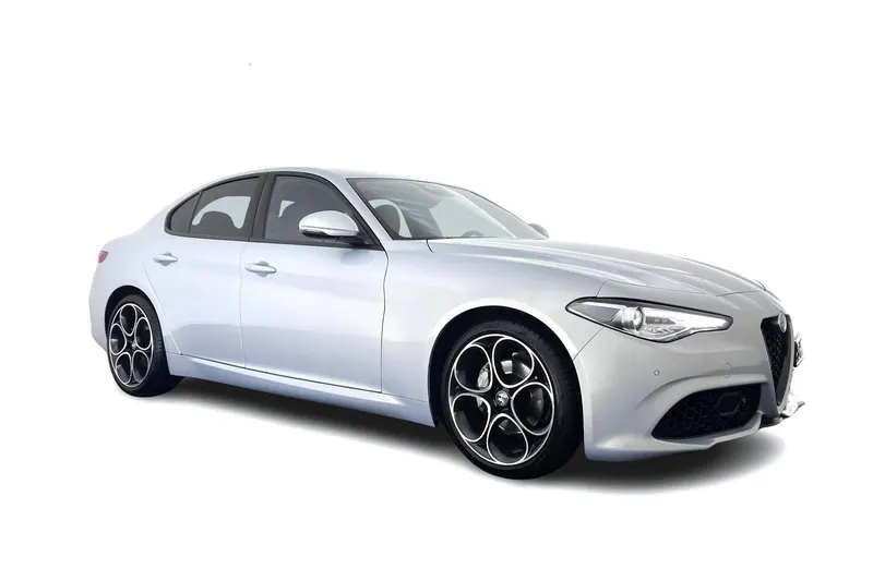 Alfa Romeo Giulia (2023)