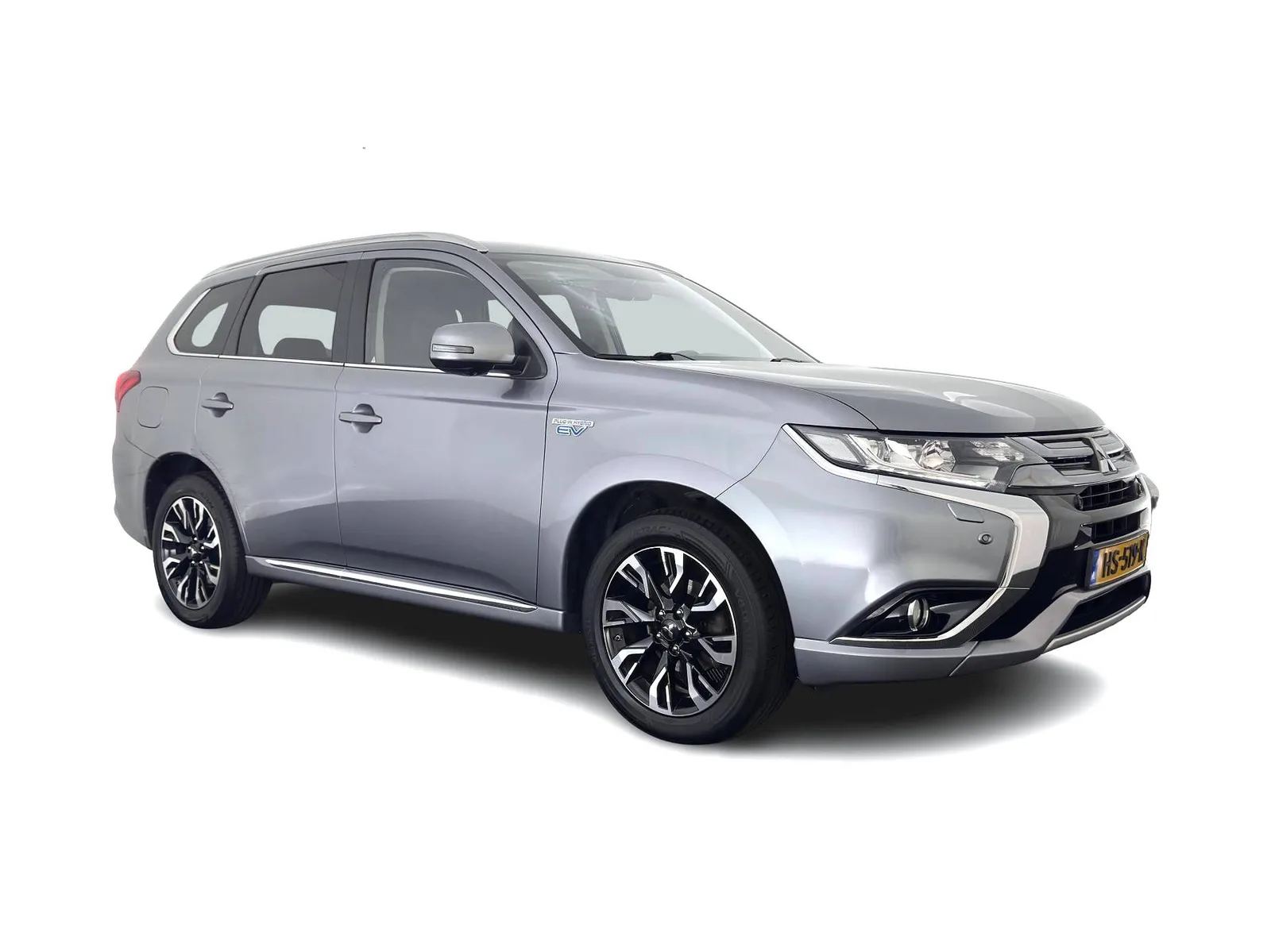 Mitsubishi Outlander (2015) — foto 1