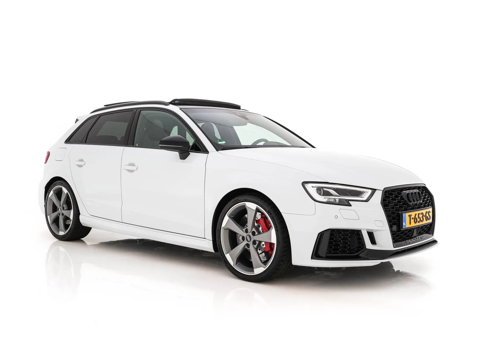 Audi RS3 (2018) — foto 1