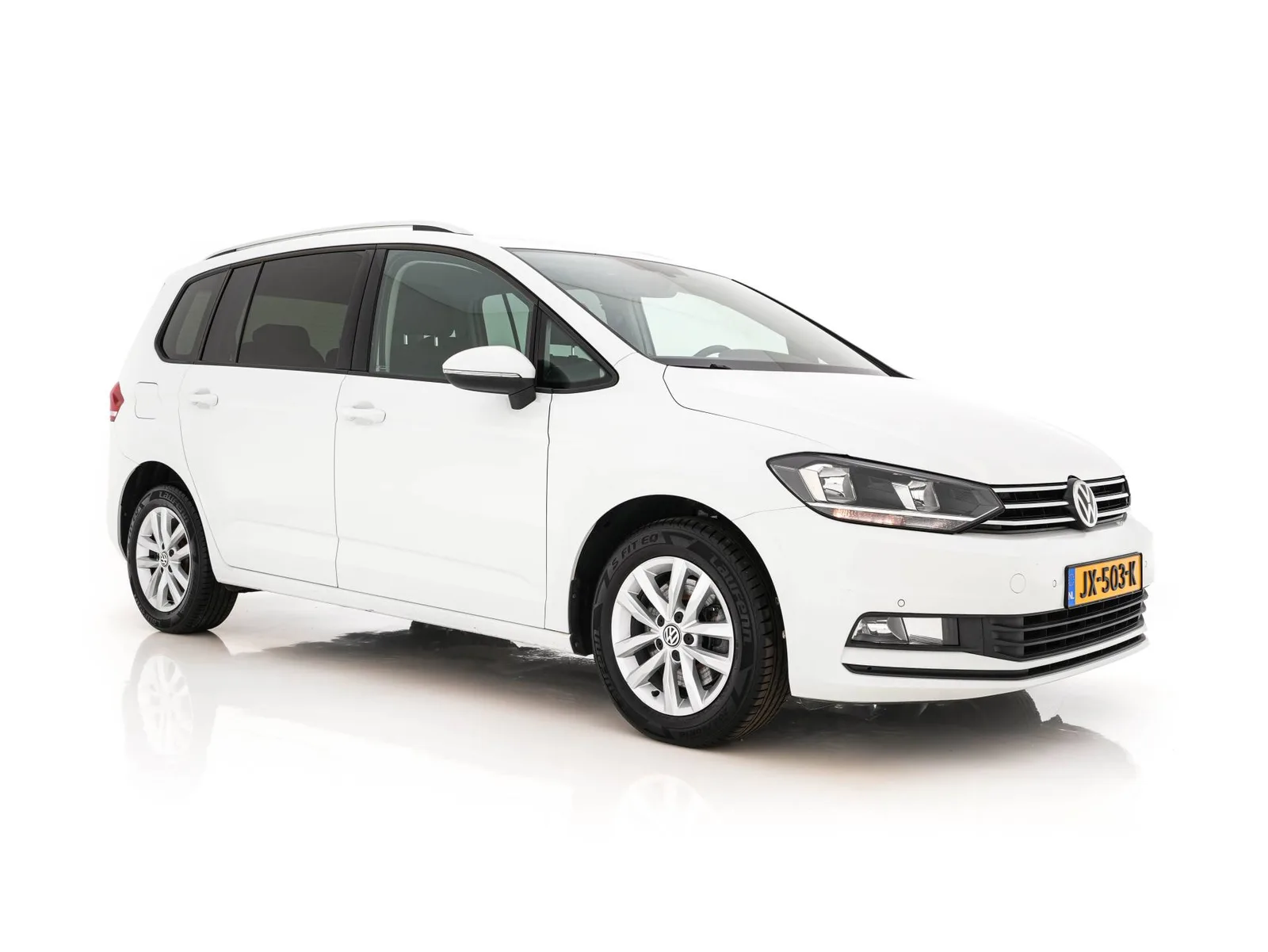 Volkswagen Touran (2016) — foto 1