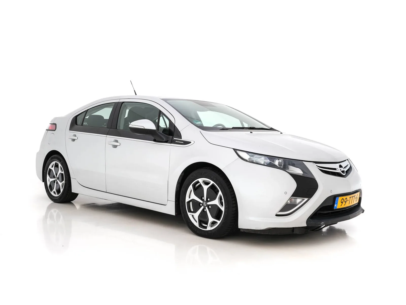 Opel Ampera (2012) — foto 1
