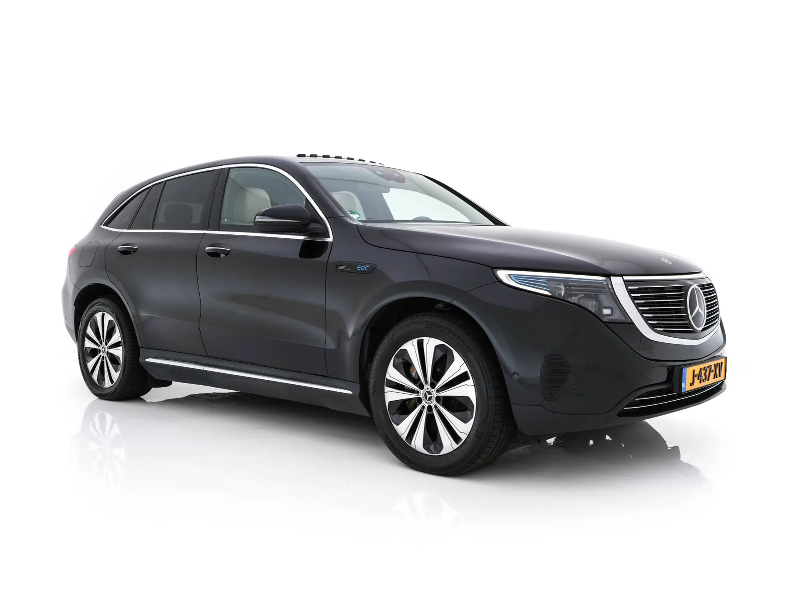 Mercedes-Benz EQC (2020) — foto 1