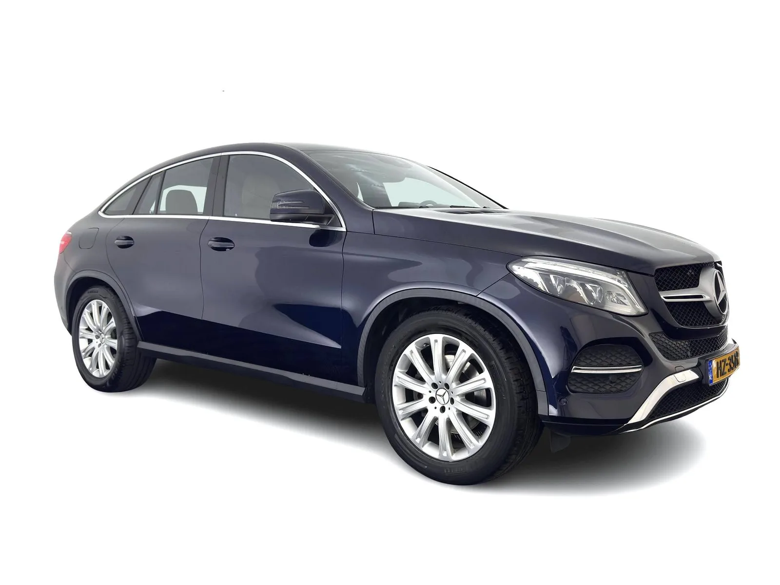 Mercedes-Benz GLE (2016) — foto 1