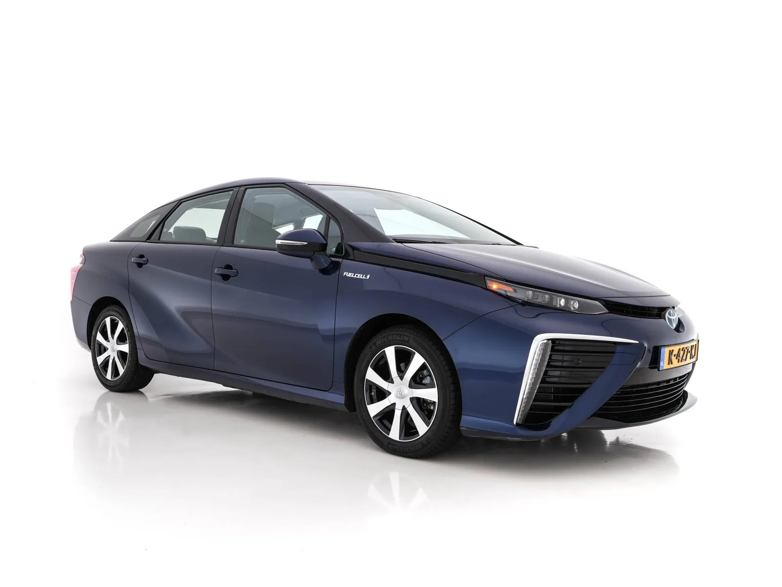 Toyota Mirai (2017) — foto 1