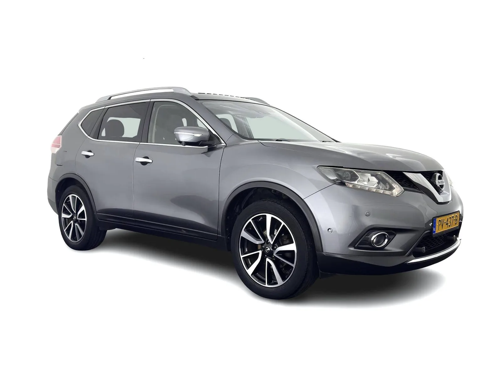 Nissan X trail (2014) — foto 1