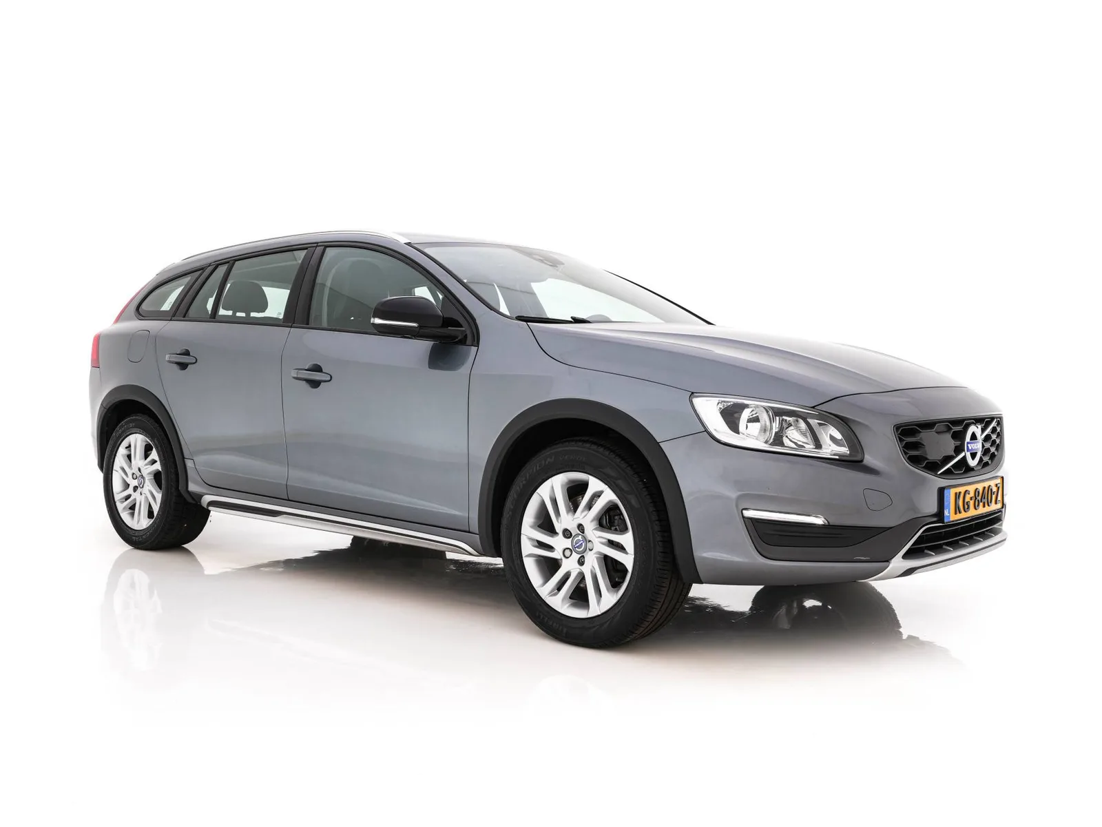 Volvo V60 (2015) — foto 1