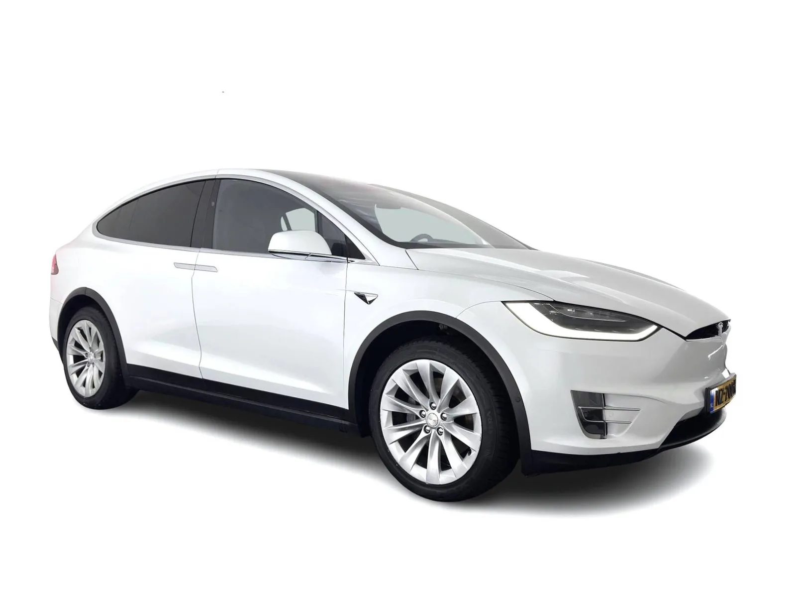Tesla Model X (2017) — foto 1