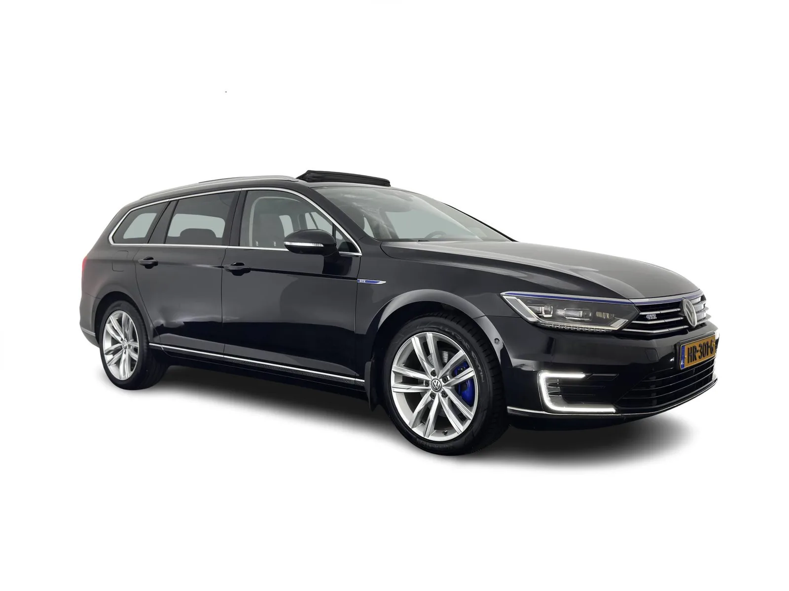Volkswagen Passat (2015) — foto 1
