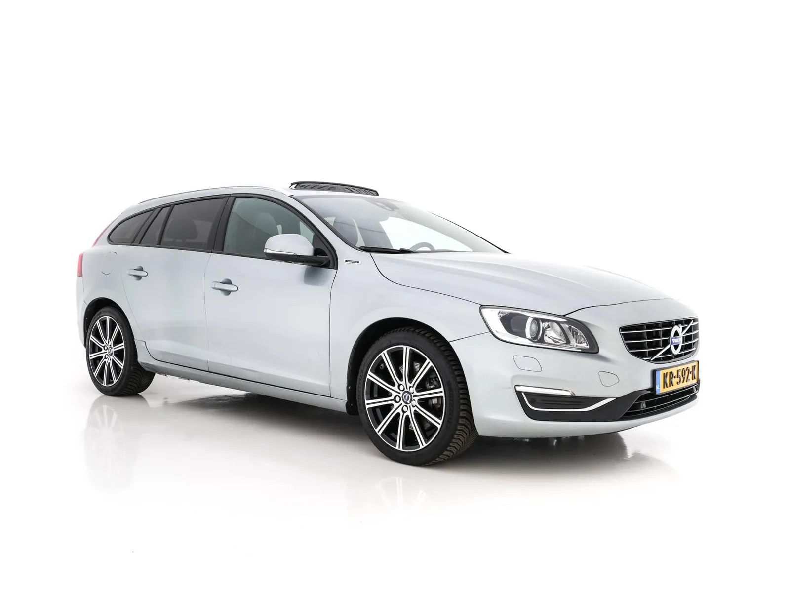 Volvo V60 (2016) — foto 1