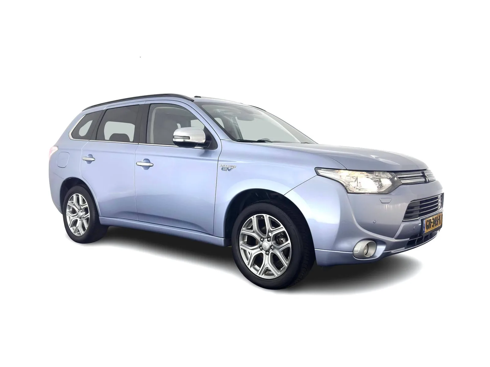 Mitsubishi Outlander (2015) — foto 1