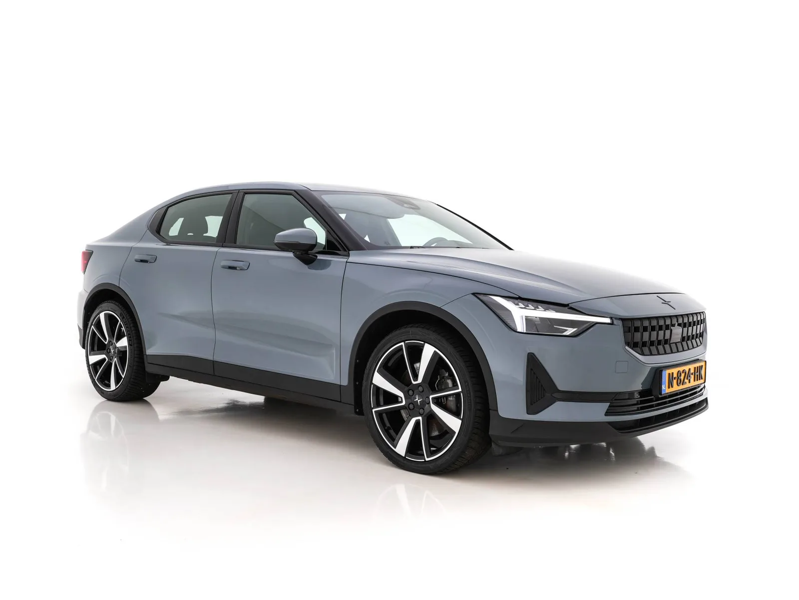 Polestar 2 (2021) — foto 1