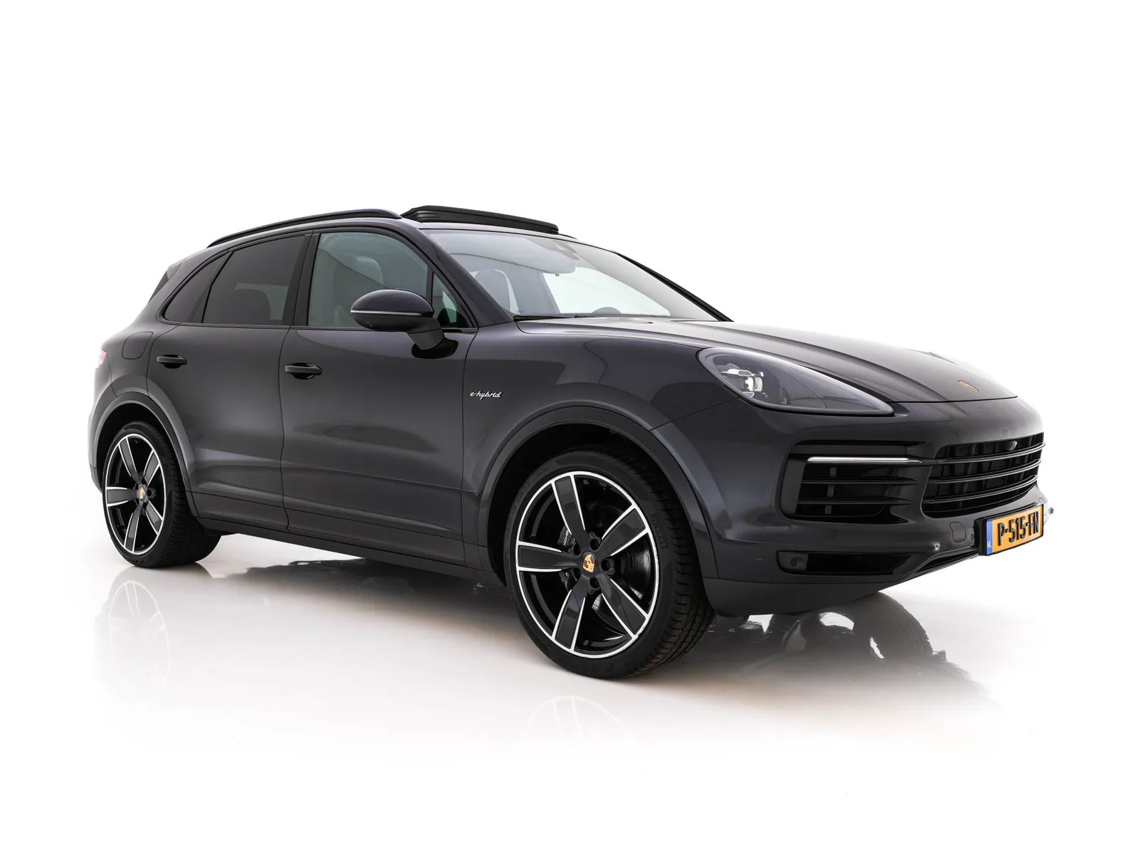 Porsche Cayenne (2022) — foto 1