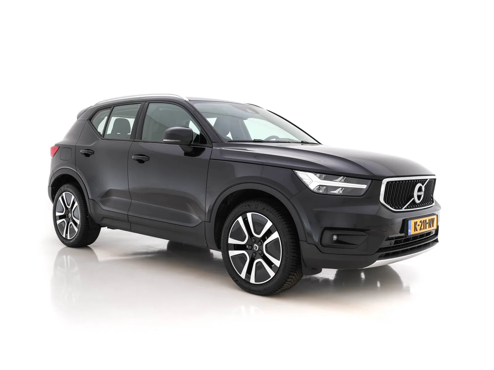 Volvo XC40 (2021) — foto 1