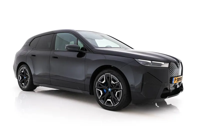 BMW iX (2022)
