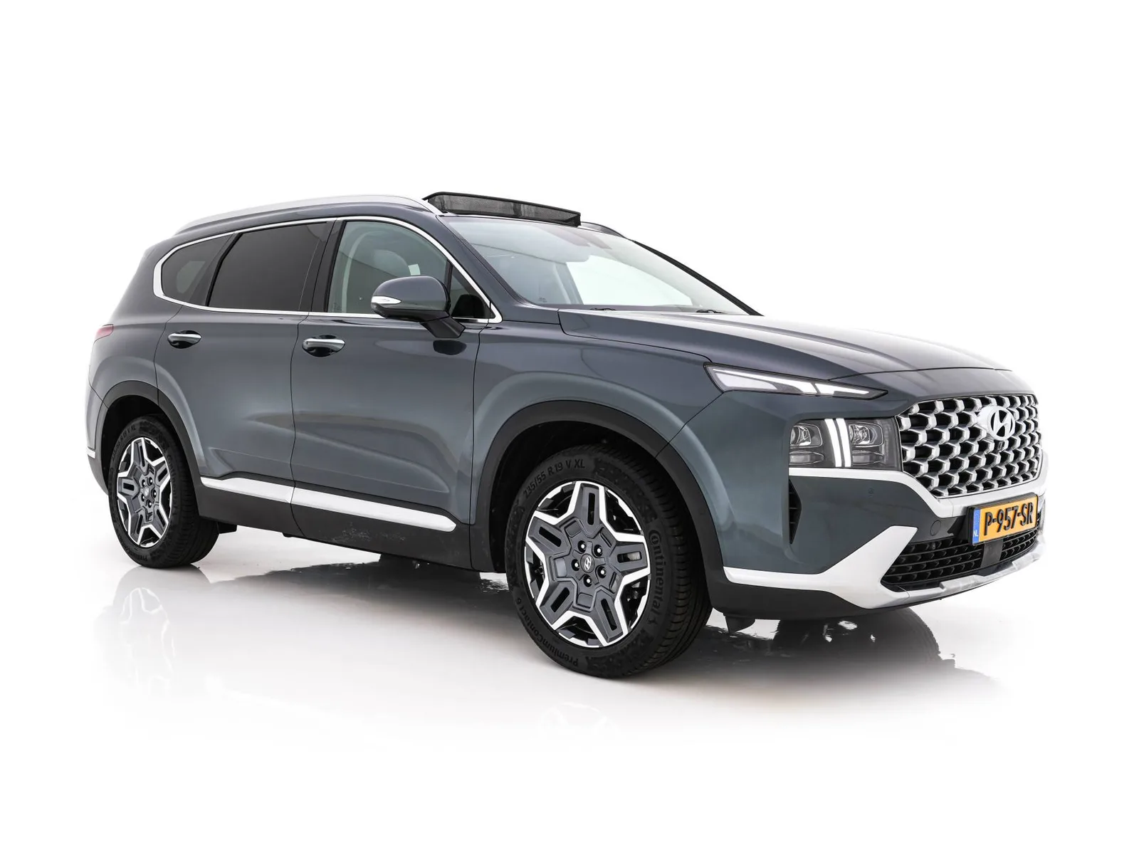 Hyundai Santa Fe (2022) — foto 1