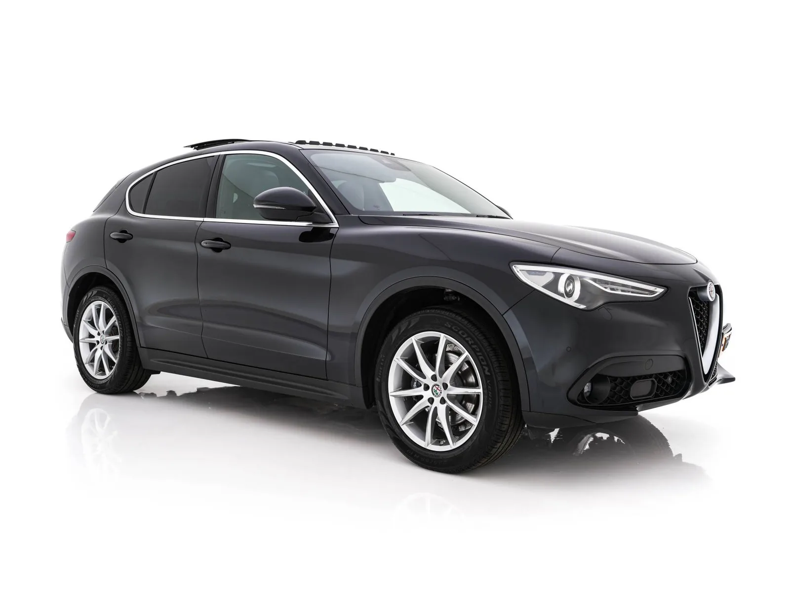 Alfa Romeo Stelvio (2018) — foto 1