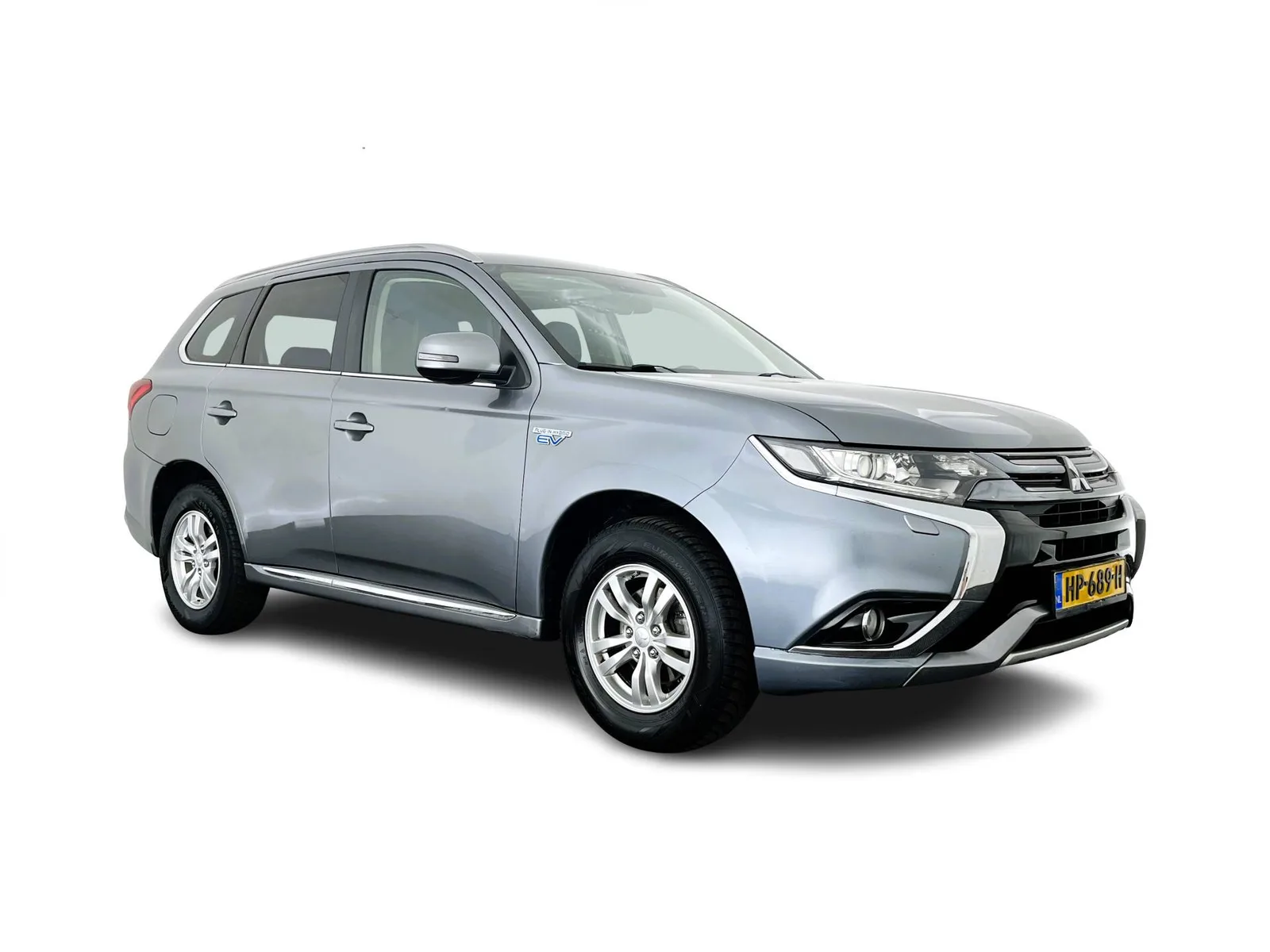 Mitsubishi Outlander (2015) — foto 1