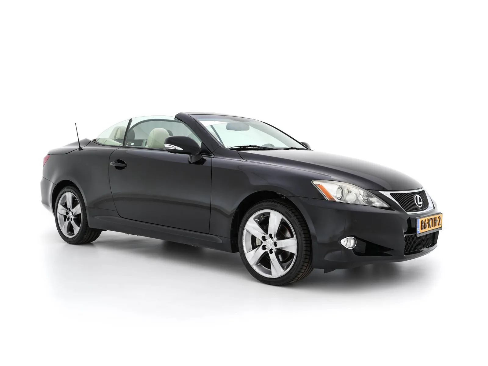 Lexus IS (2010) — foto 1