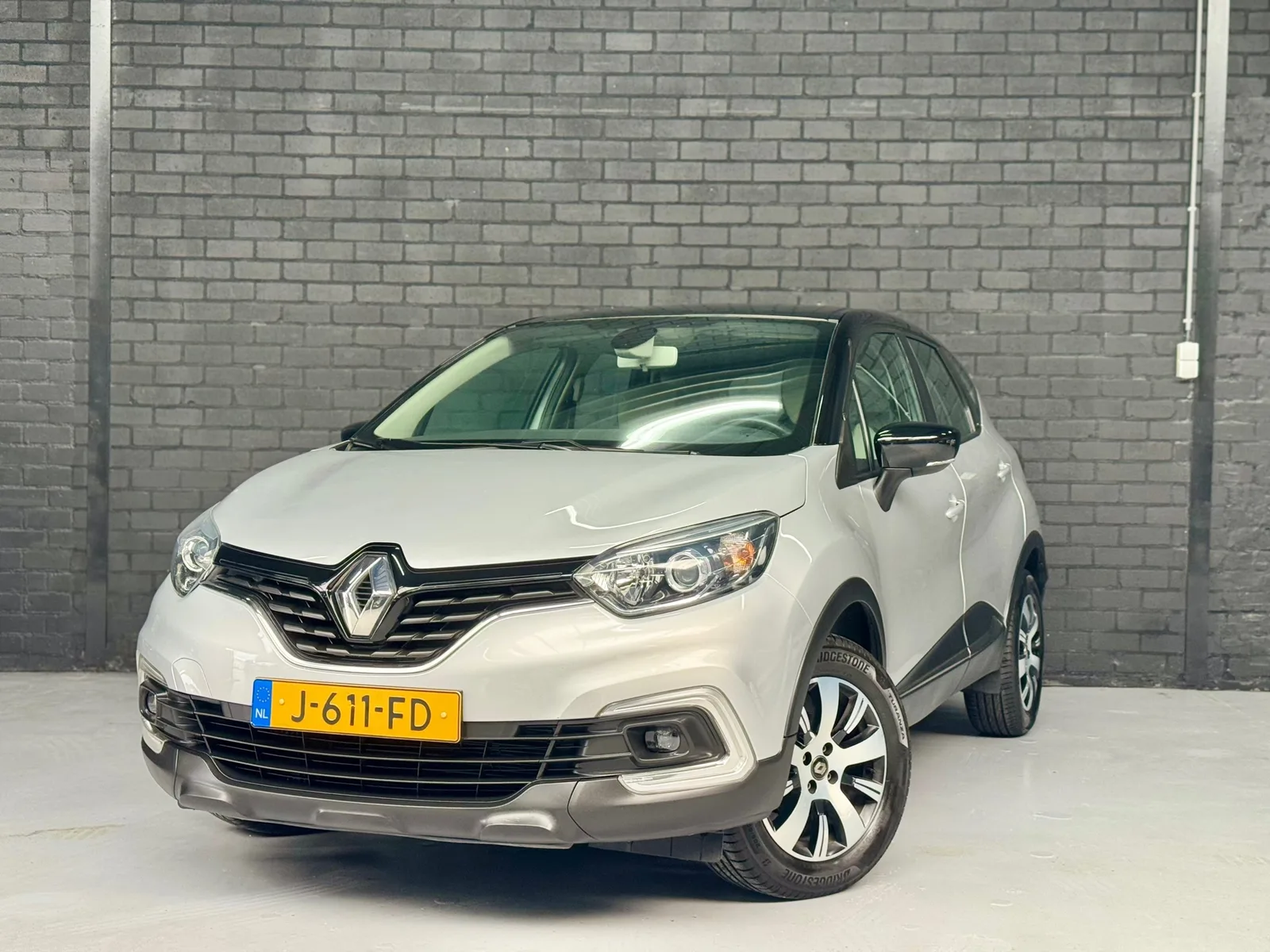 Renault Captur (2019) — foto 1