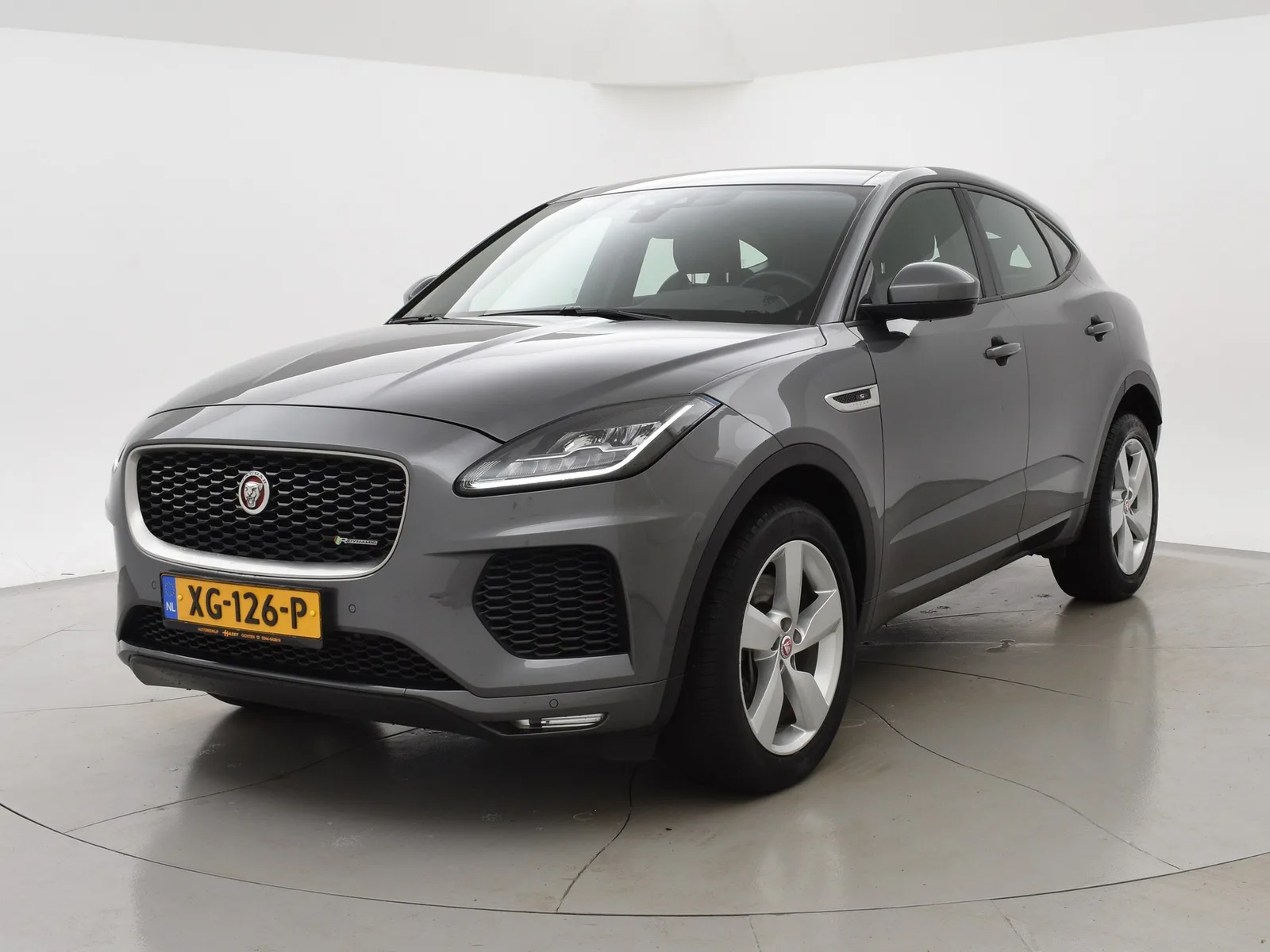 Jaguar E-Pace (2019) — foto 1