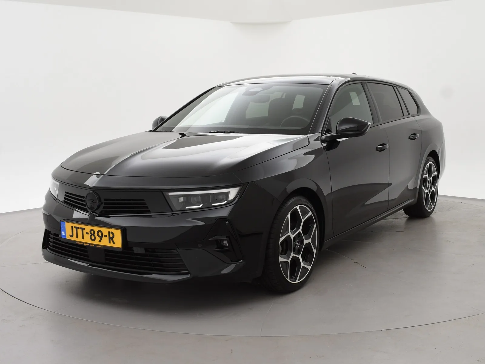 Opel Astra (2024) — foto 1