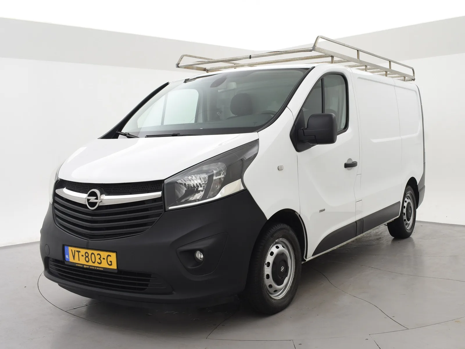 Opel Vivaro (2016) — foto 1