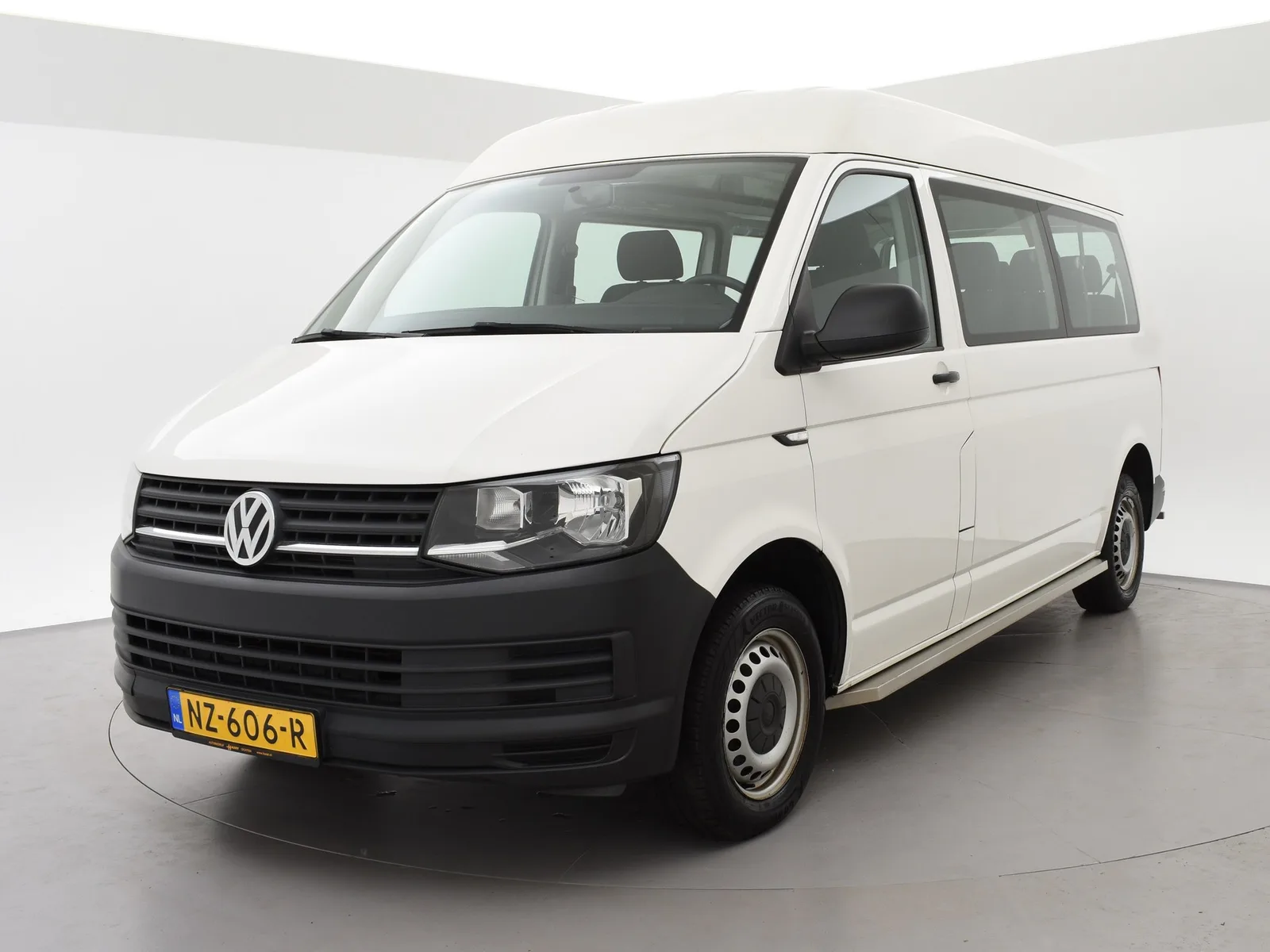 Volkswagen Transporter (2017) — foto 1