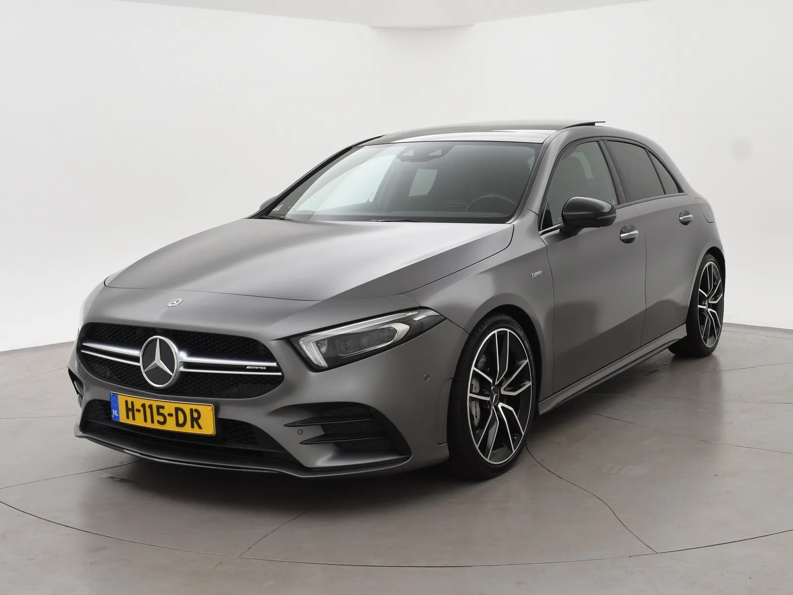 Mercedes-Benz A-Klasse (2020) — foto 1