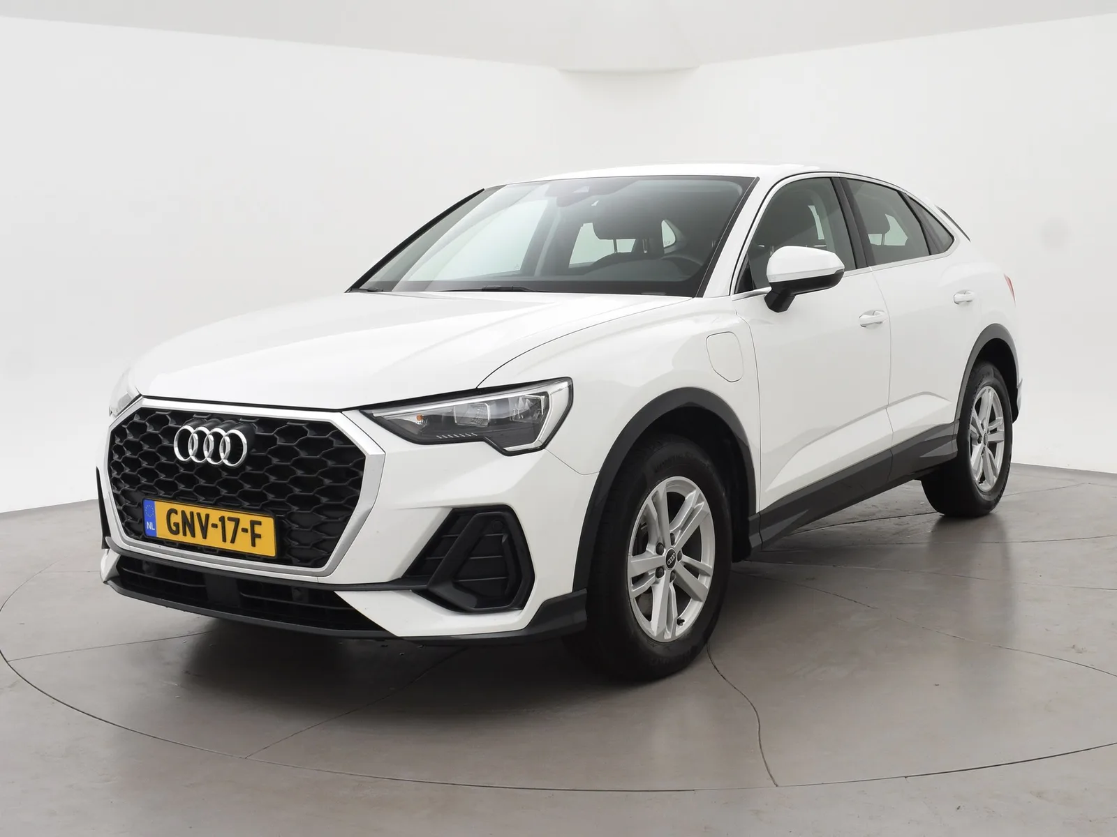 Audi Q3 Sportback (2022) — foto 1