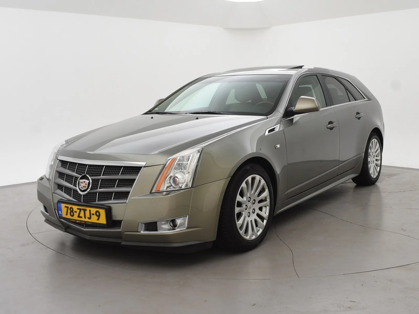 Cadillac CTS (2011) — foto 1
