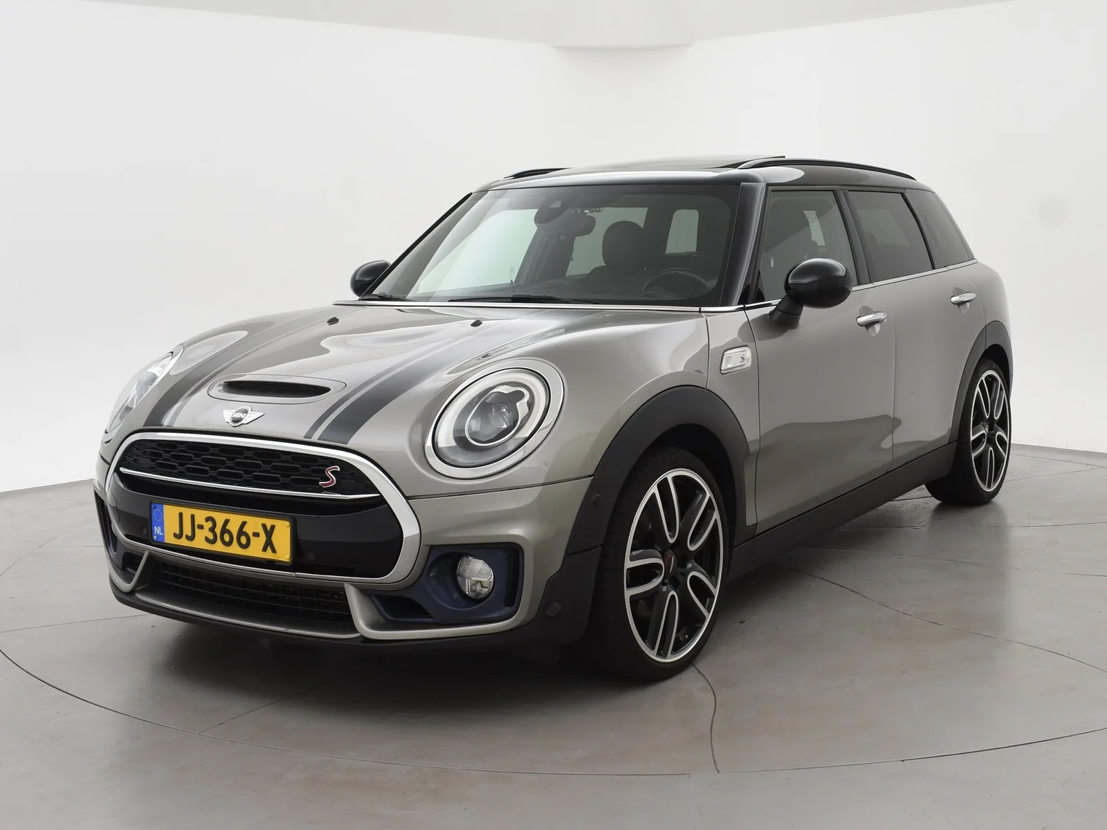 MINI Clubman (2016) — foto 1
