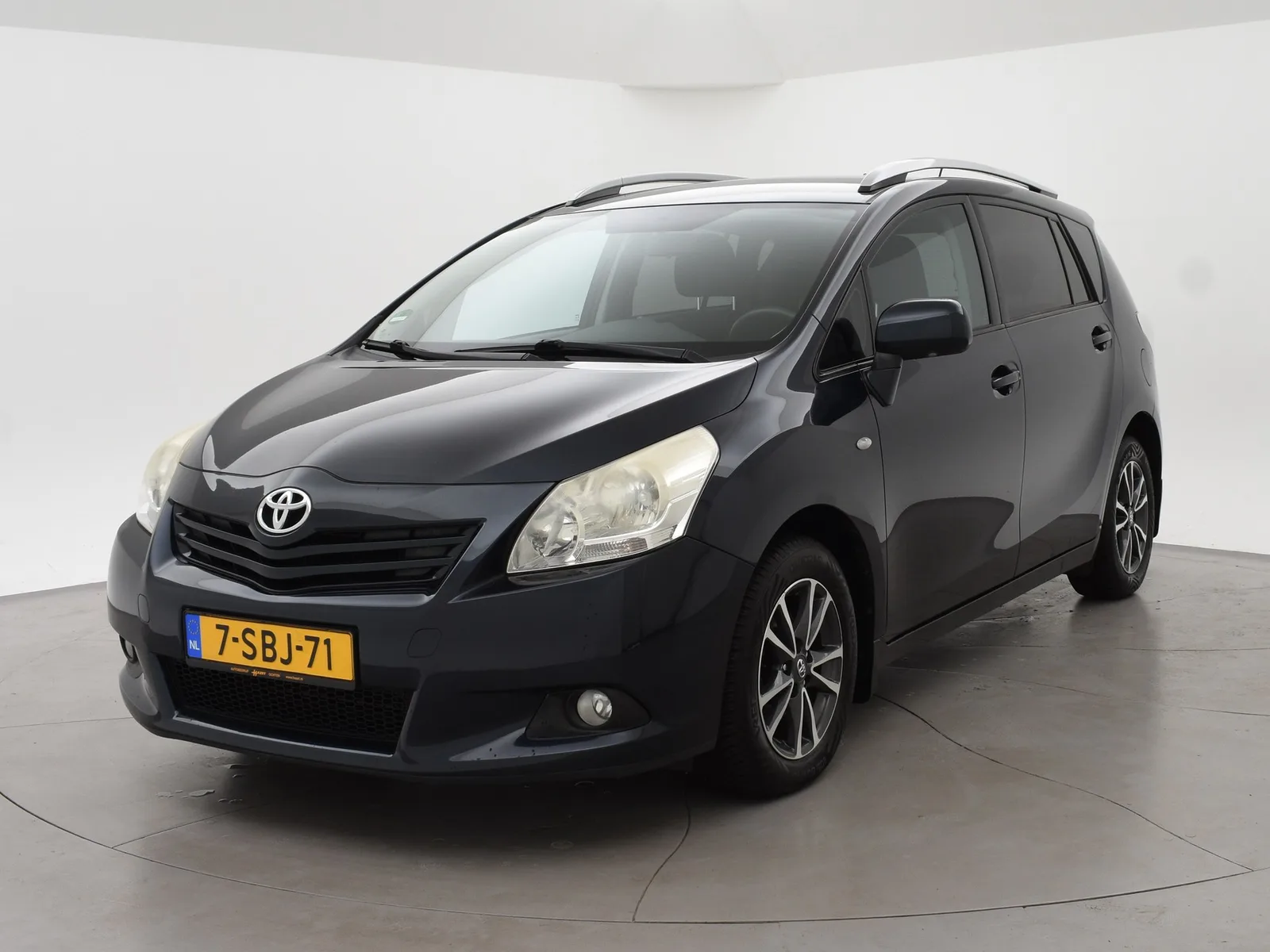 Toyota Verso (2012) — foto 1