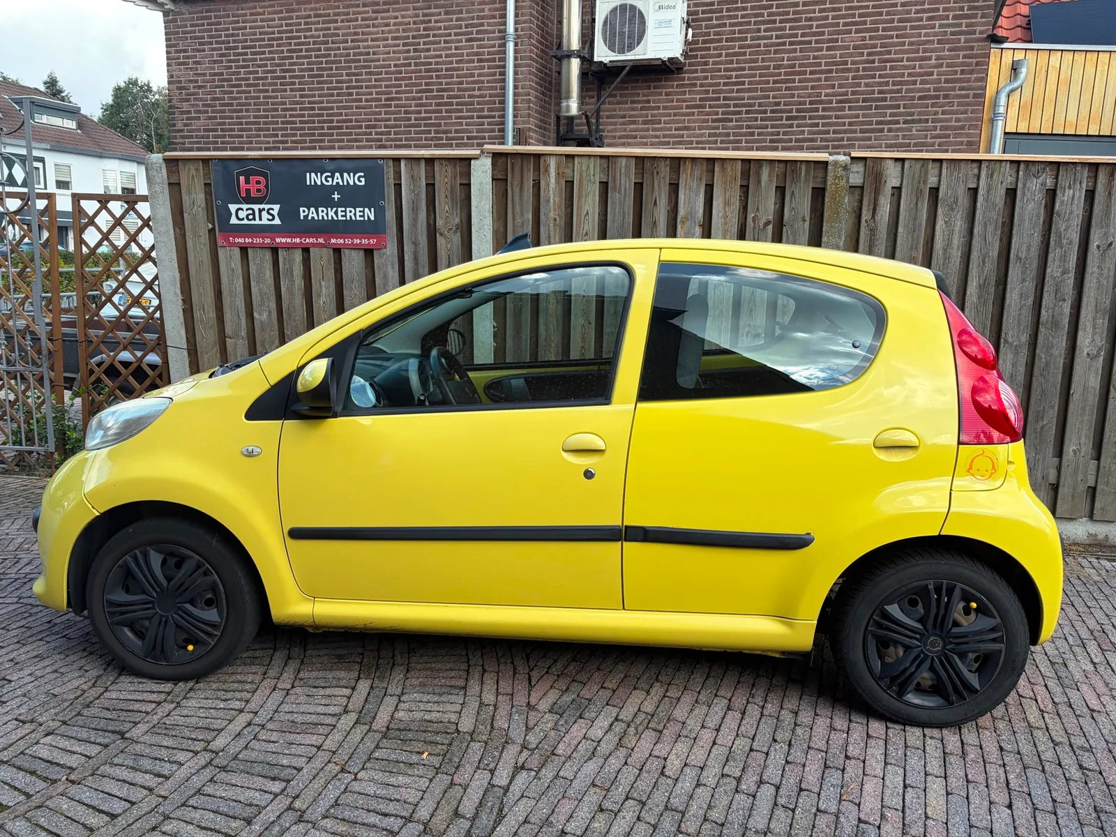 Peugeot 107 (2008) — foto 1