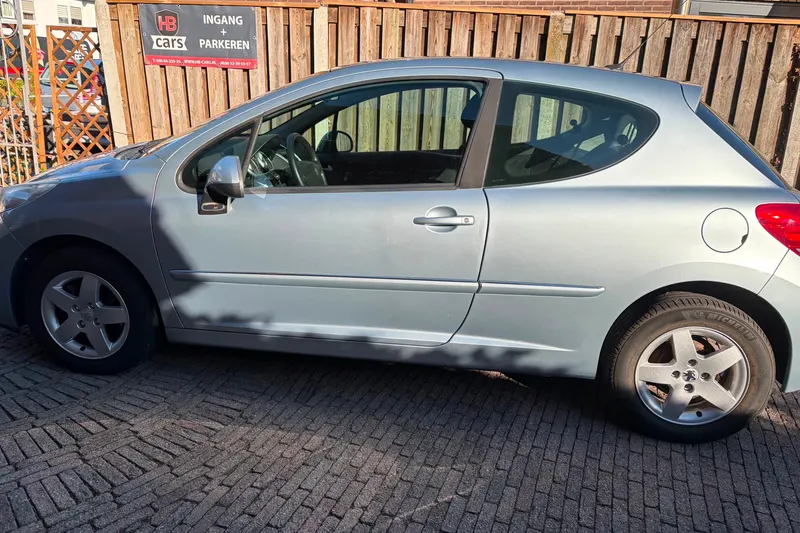 Peugeot 207 (2011)