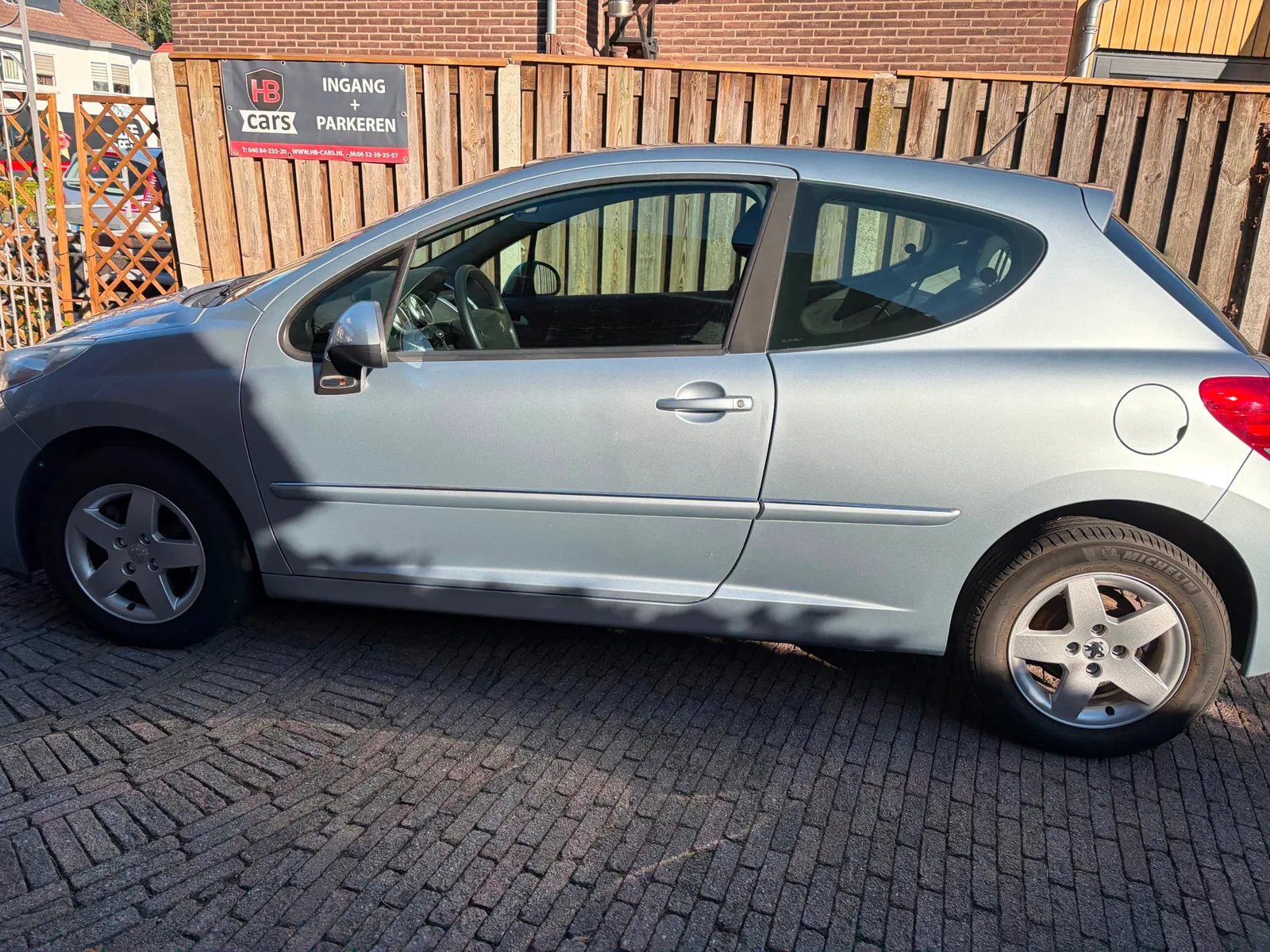 Peugeot 207 (2011) — foto 1