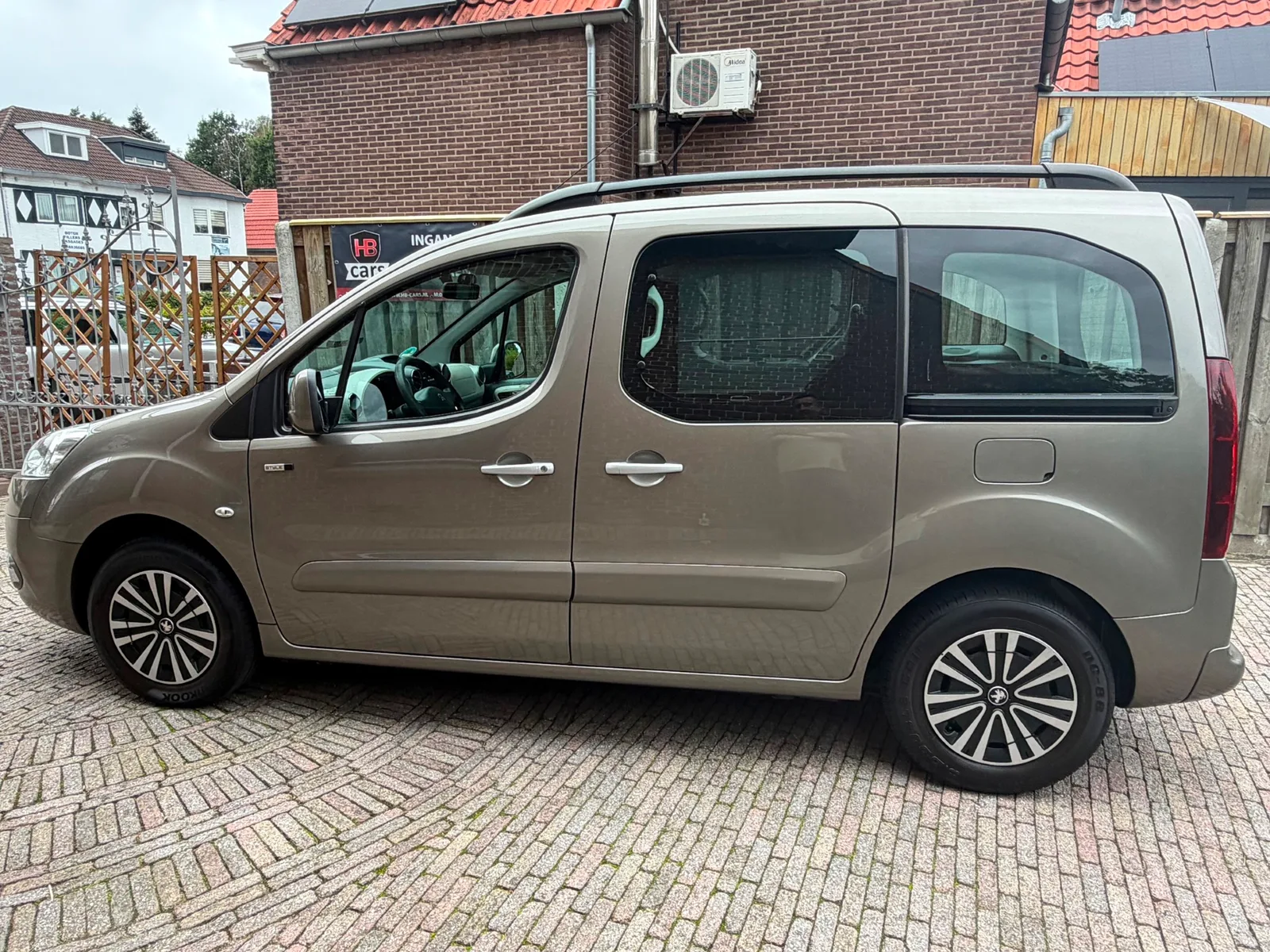 Peugeot Partner (2013) — foto 1