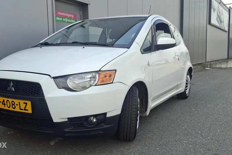 Mitsubishi Colt (2012)