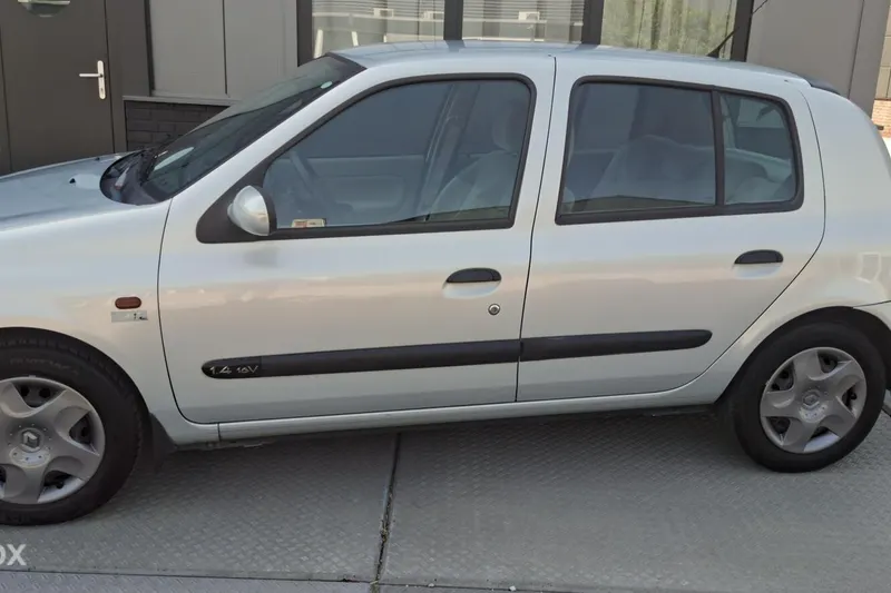 Renault Clio (2001)