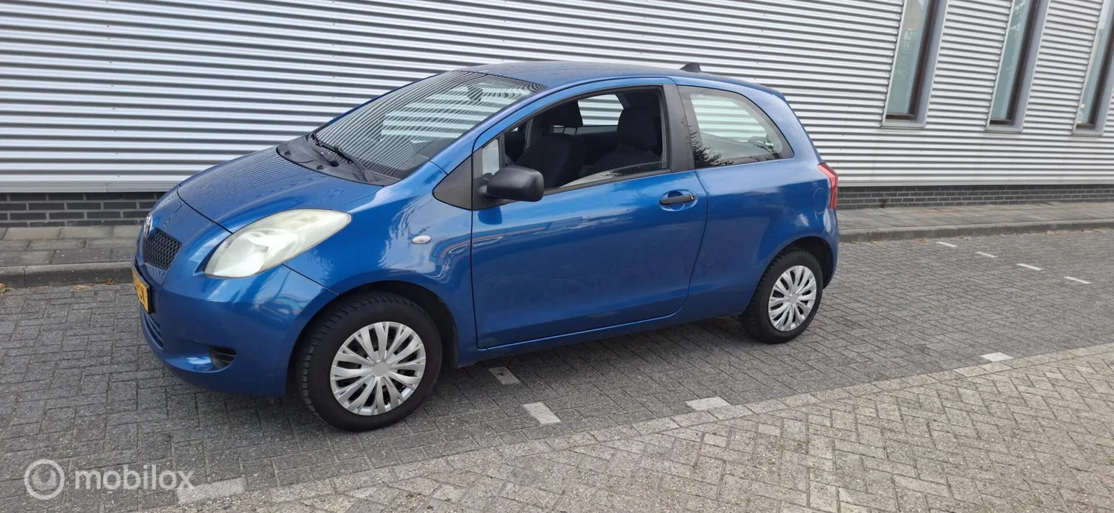 Toyota Yaris (2007) — foto 1