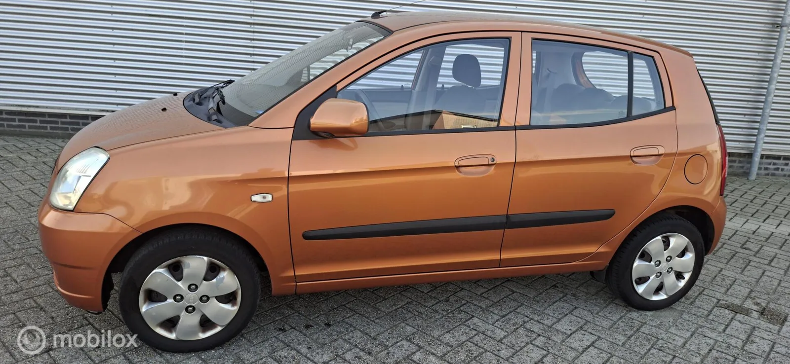 Kia Picanto (2005) — foto 1