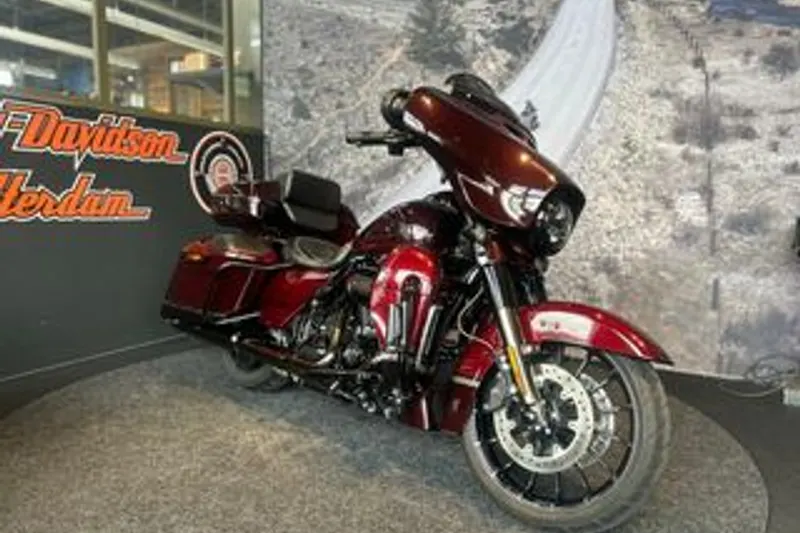 Harley-Davidson Street Glide (2019)