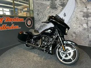 Harley-Davidson Street Glide (2025) — foto 1
