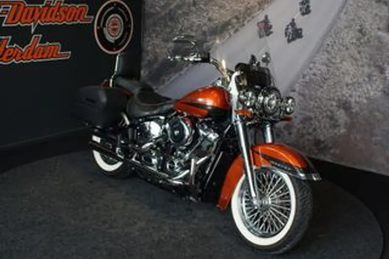 Harley-Davidson Deluxe (2020)