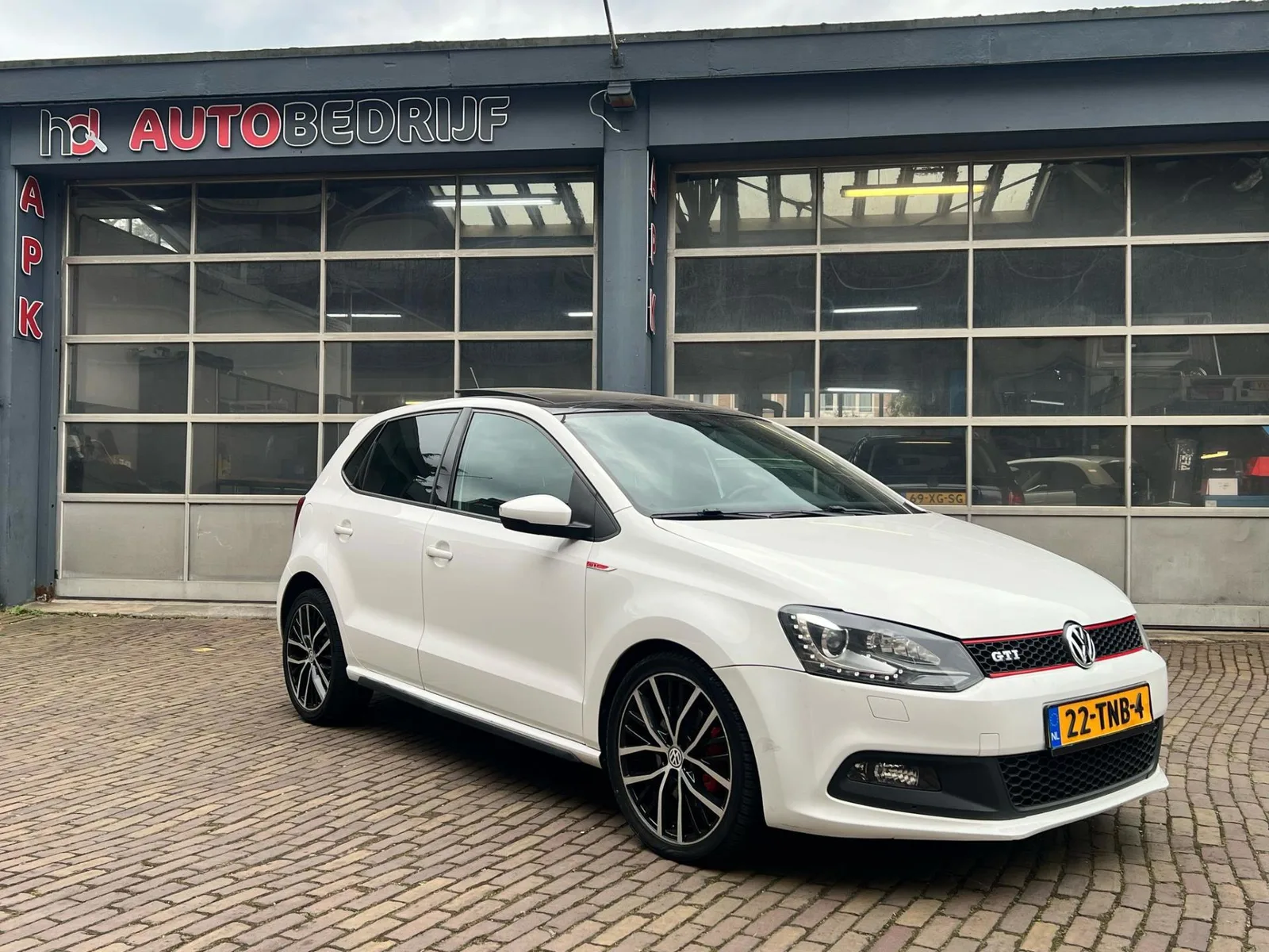 Volkswagen Polo (2012) — foto 1