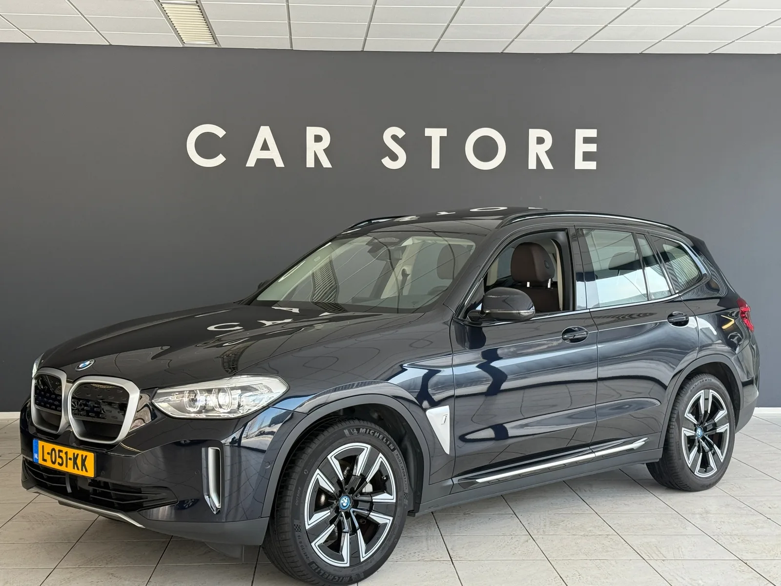 BMW iX3 (2021) — foto 1