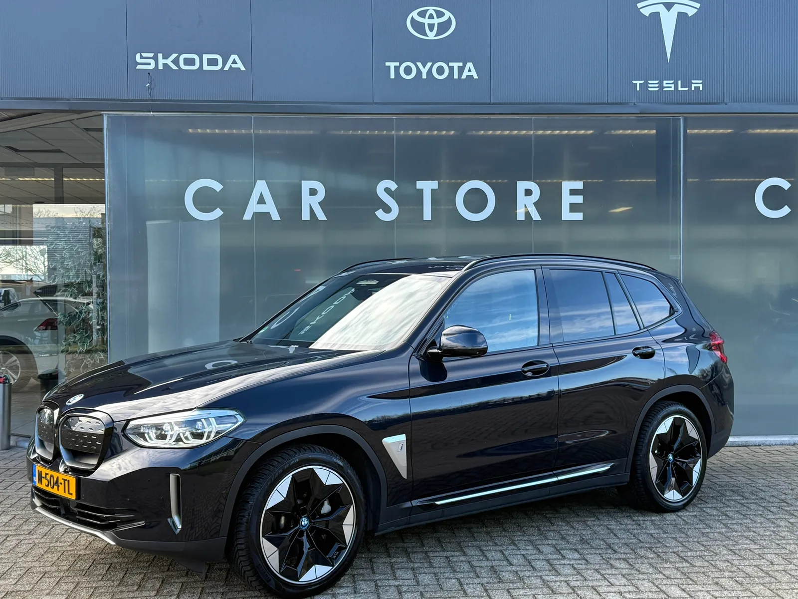 BMW iX3 (2021) — foto 1