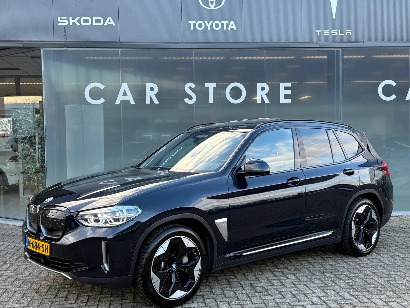 BMW iX3 (2021) — foto 1