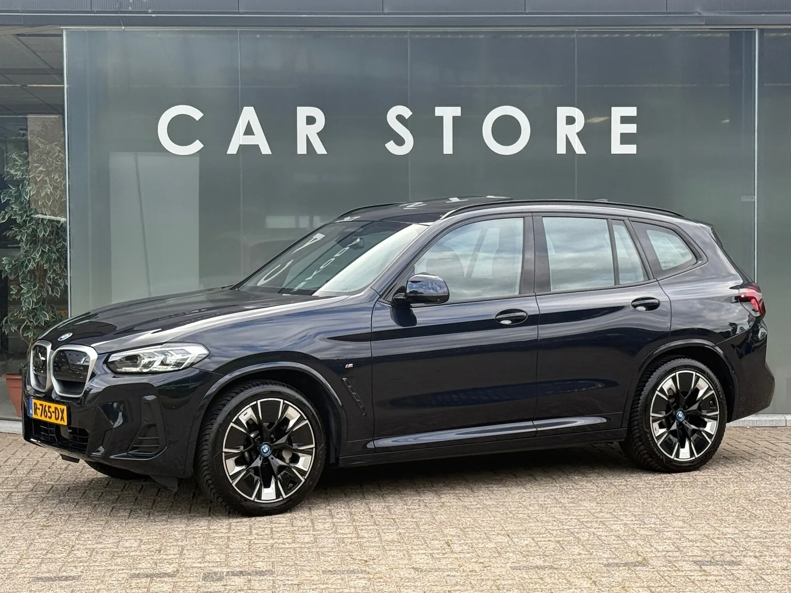 BMW iX3 (2022) — foto 1