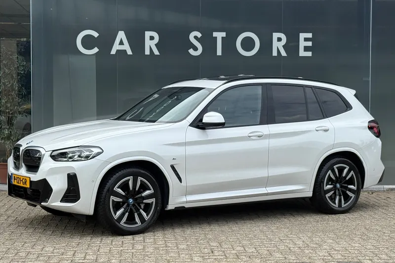 BMW iX3 (2022)